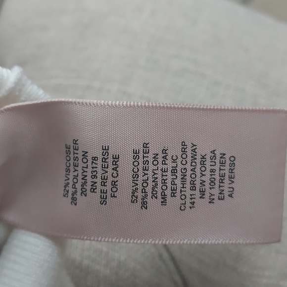 Sweater - Picture 4 of 4